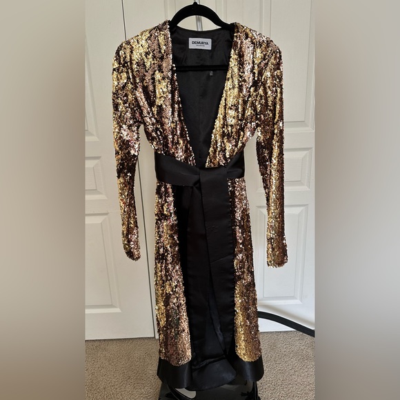 Gold sequence robe dress with black silk belt matching the black piping. - Picture 2 of 3